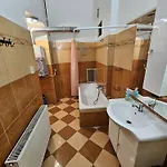 Central Stay Rooms Budapest Hostel