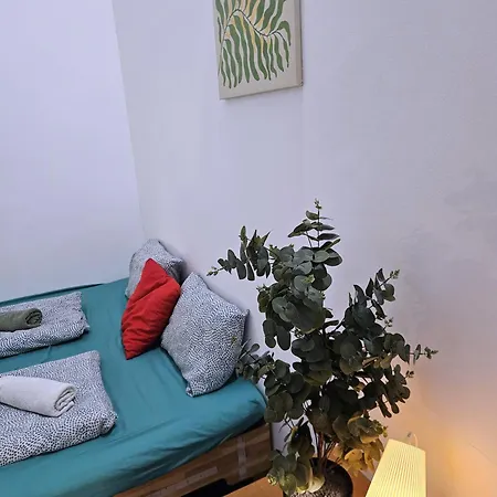 Central Stay Rooms Budapest بيت شباب *