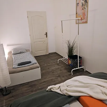 Central Stay Rooms Budapest بيت شباب