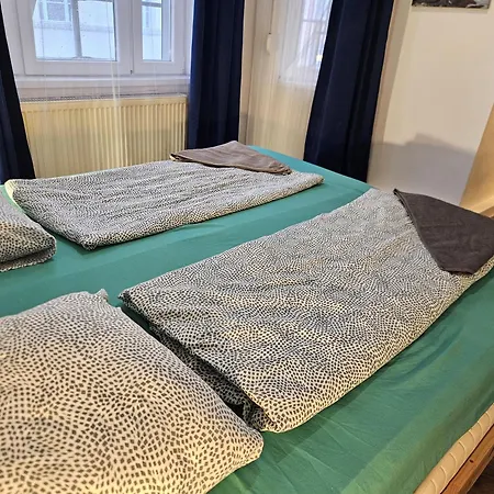 Central Stay Rooms Budapest بيت شباب