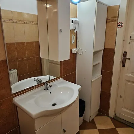 Central Stay Rooms Budapest بودابست