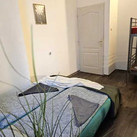 Central Stay Rooms Budapest Hostel