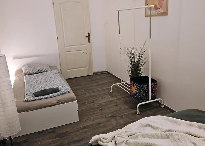 Central Stay Rooms Budapest Hostel