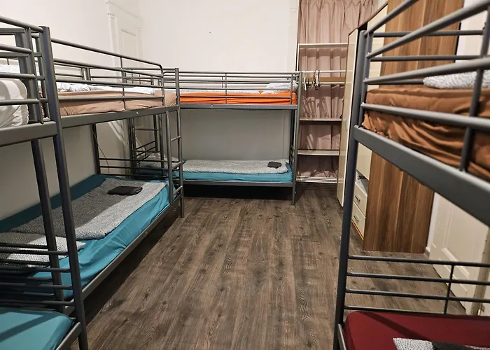Central Stay Rooms Budapest Hostel
